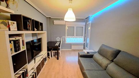 Foto 4 de Pis en venda a Reyes, Madrid