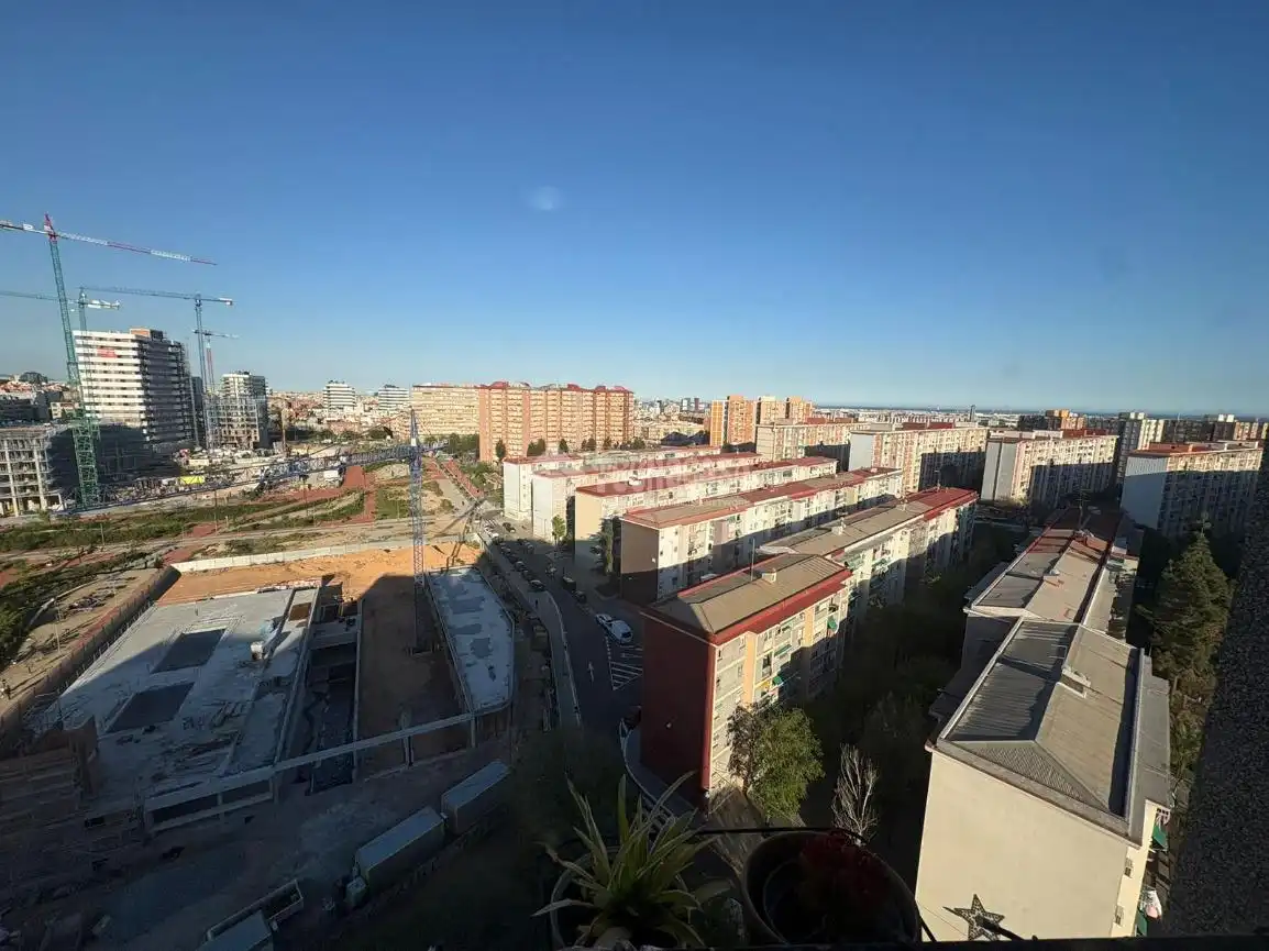 Exterior view of Flat for sale in Cornellà de Llobregat