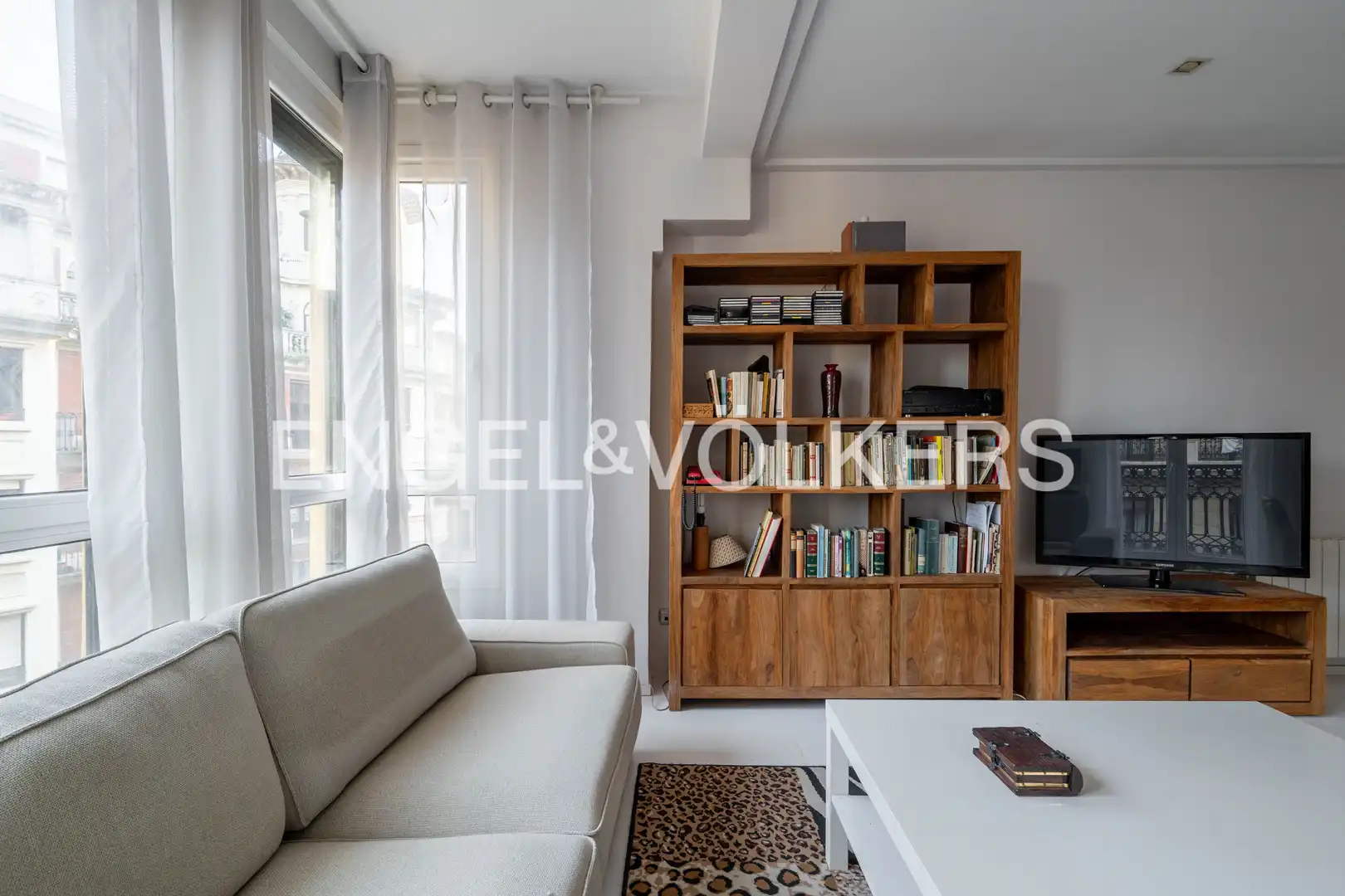 Living room of Flat for sale in Donostia - San Sebastián   with Heating and Balcony