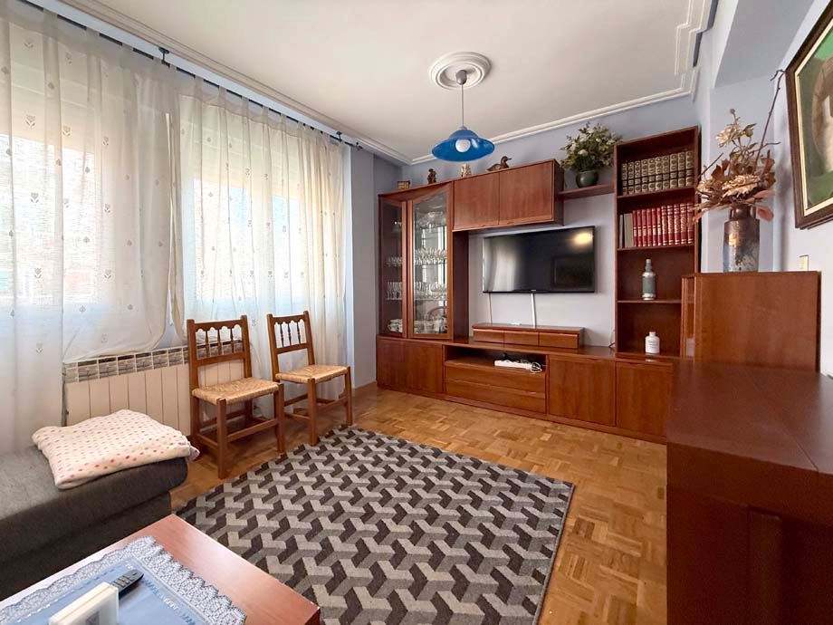 Living room of Flat for sale in Vitoria - Gasteiz  with Heating, Parquet flooring and Terrace