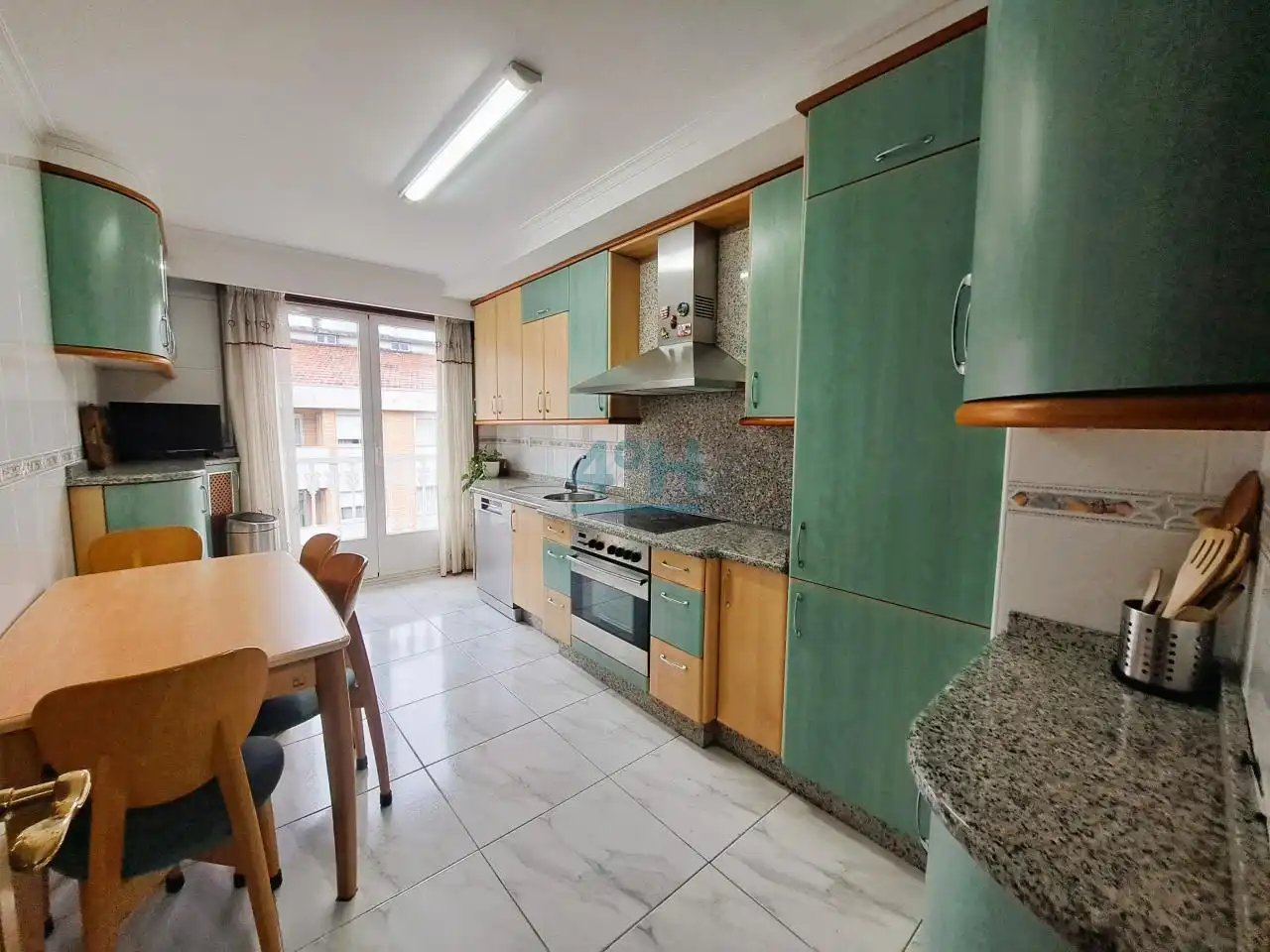 Kitchen of Duplexes for sale in Ourense Capital   with Heating, Parquet flooring and Balcony