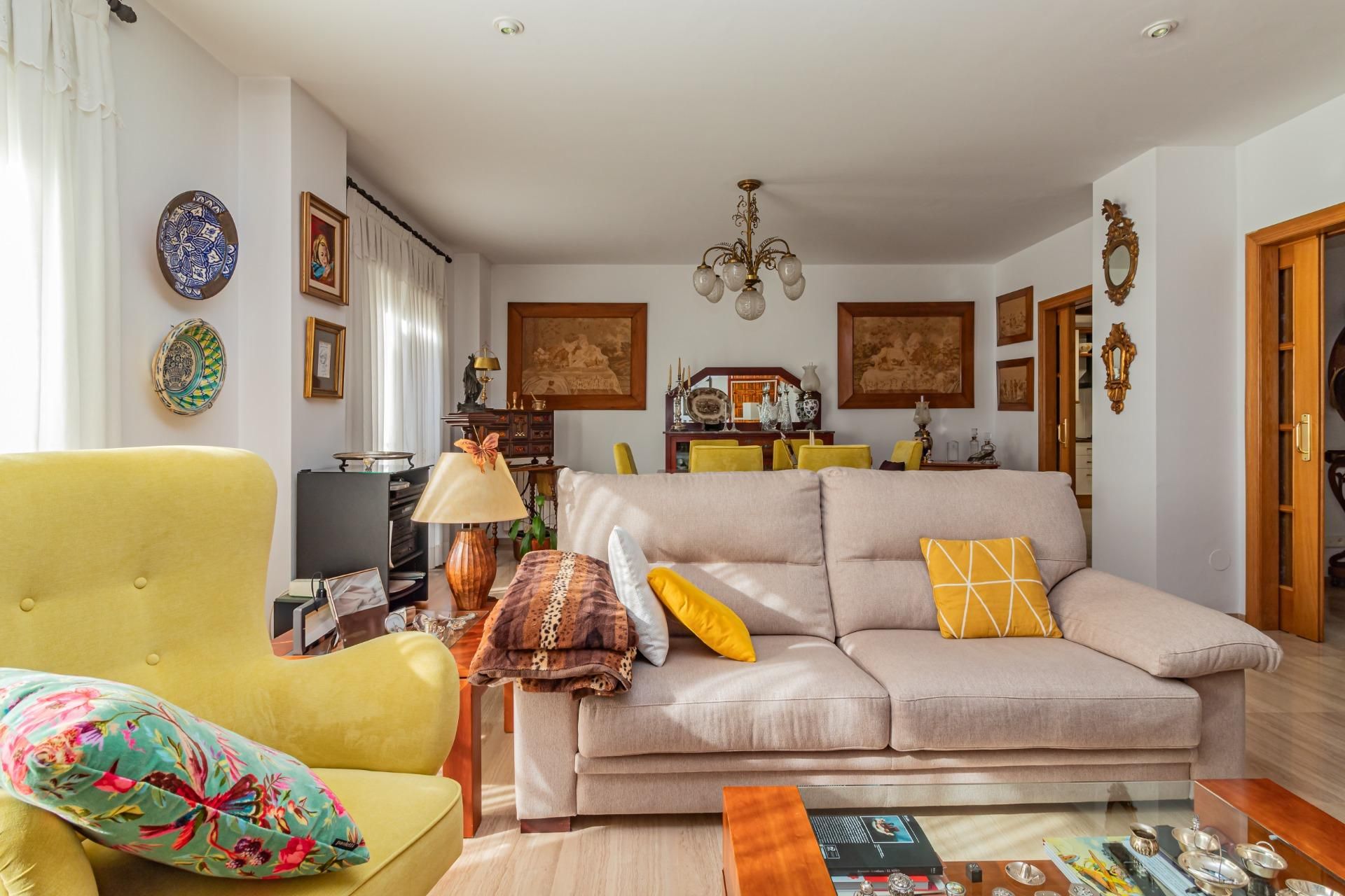 Living room of Flat for sale in Castellón de la Plana / Castelló de la Plana  with Heating and Parquet flooring