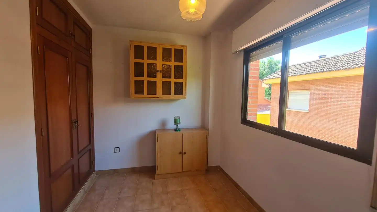 Bedroom of Houses for sale in La Adrada   with Private garden