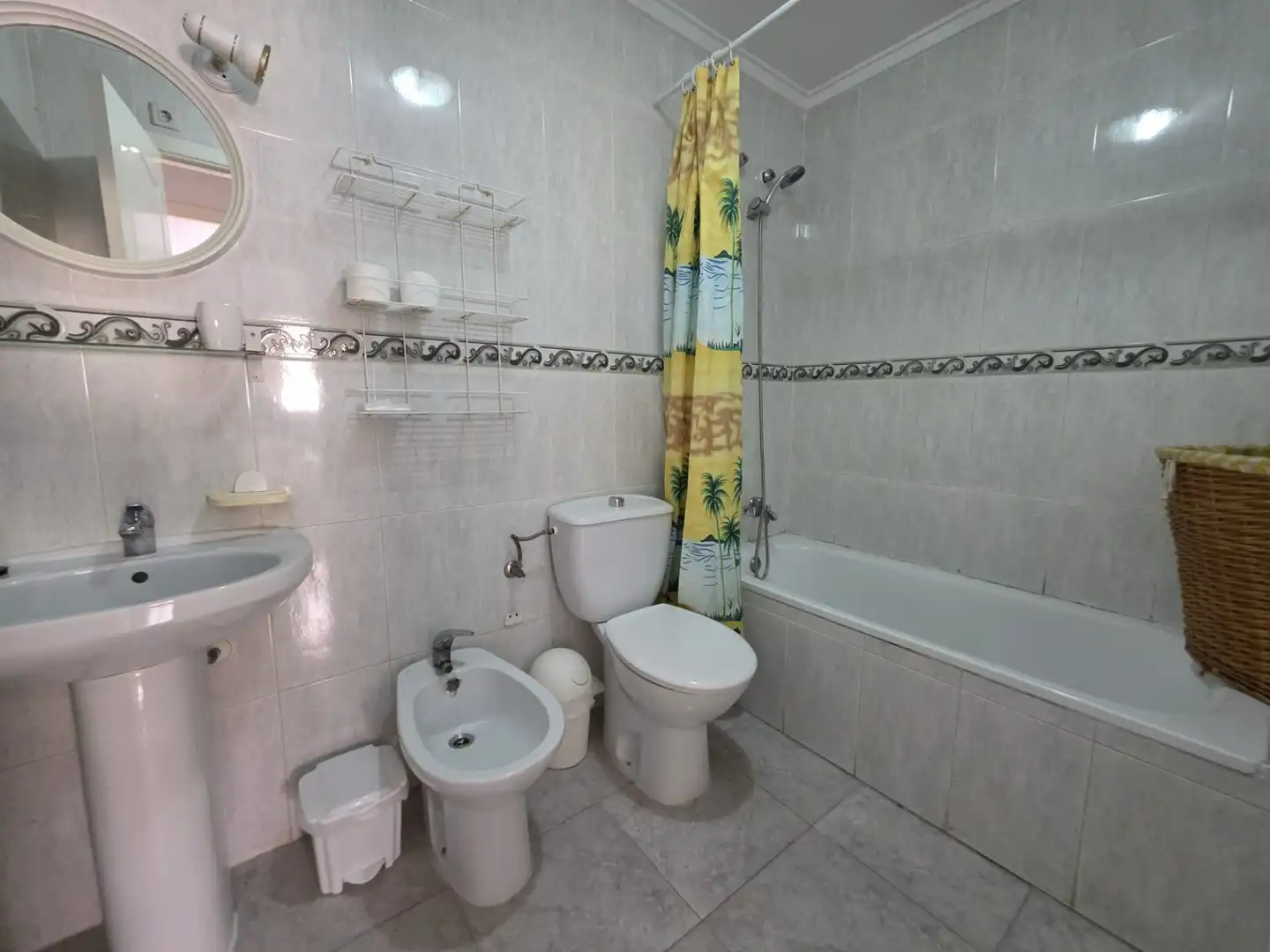 Baño de Piso en venta en Torrevieja con Amueblado