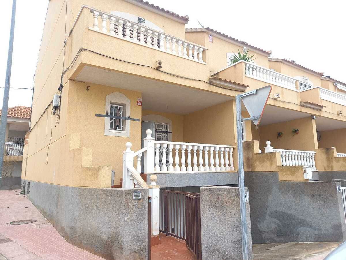 Vista exterior de Casa adosada en venda en Ceutí