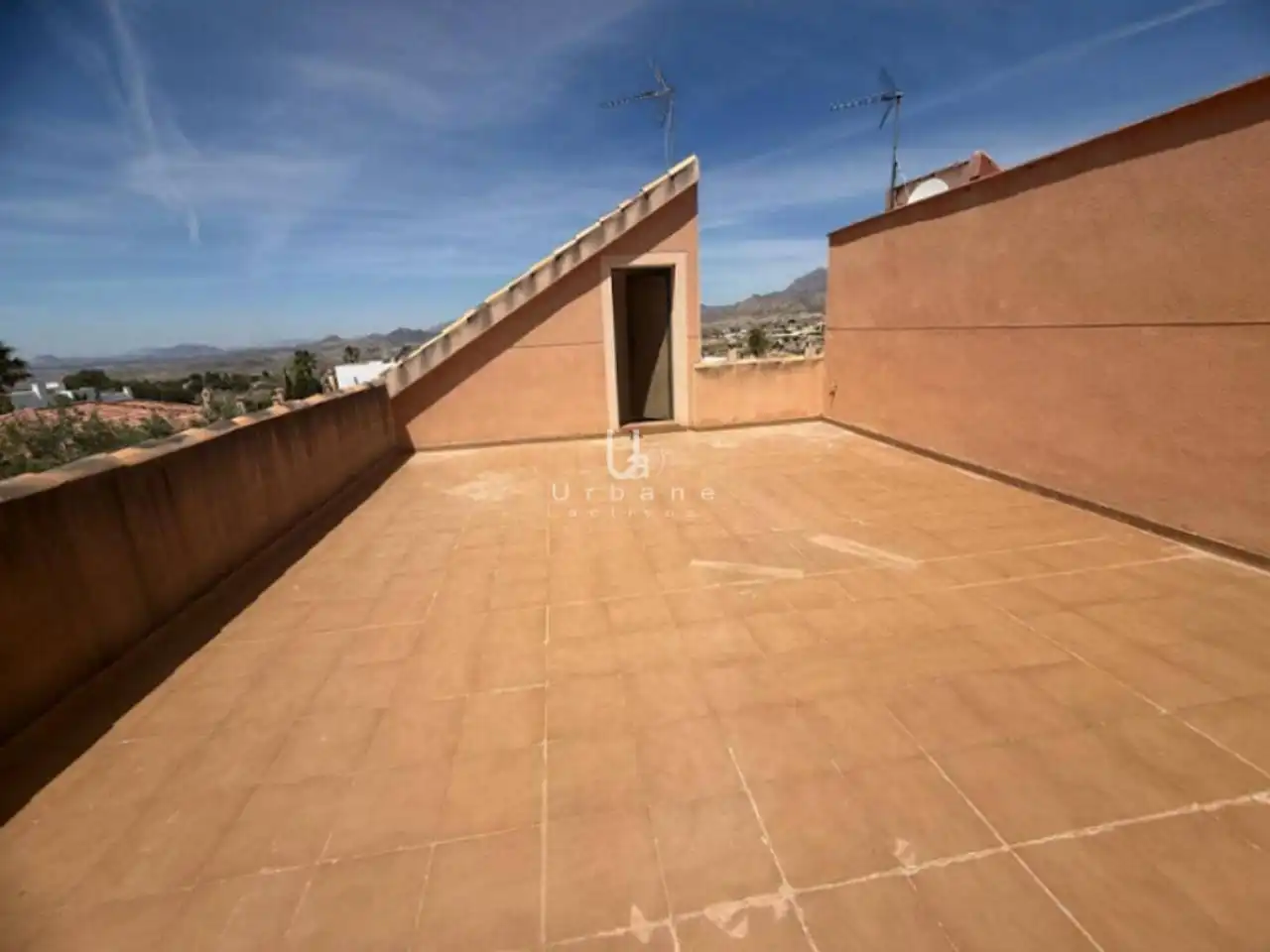 Chalet con piscina en venta en Calle el taronger, imagen 3