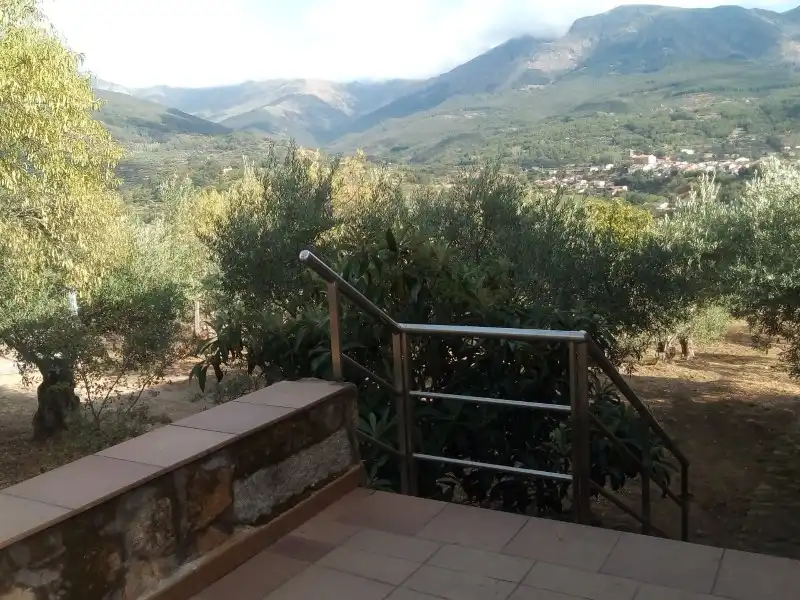 Jardí de Casa o xalet en venda en Hervás amb Calefacció