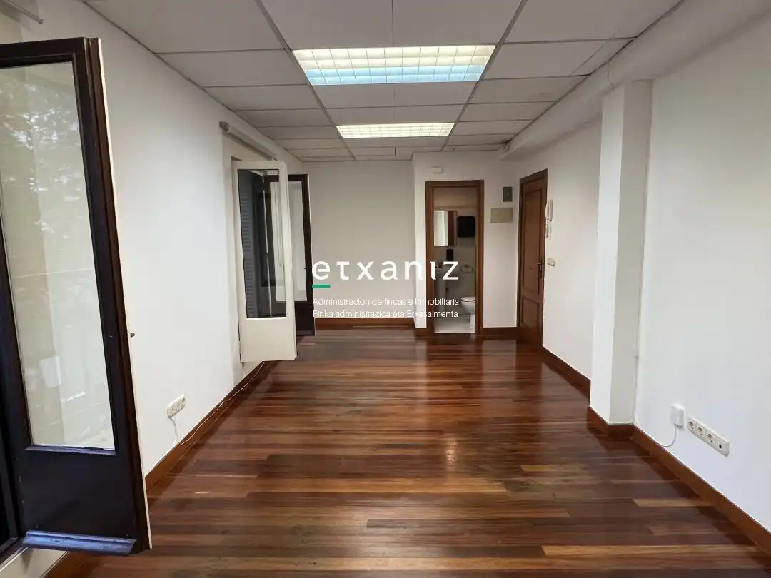 Oficina de alquiler en Donostia - San Sebastián 