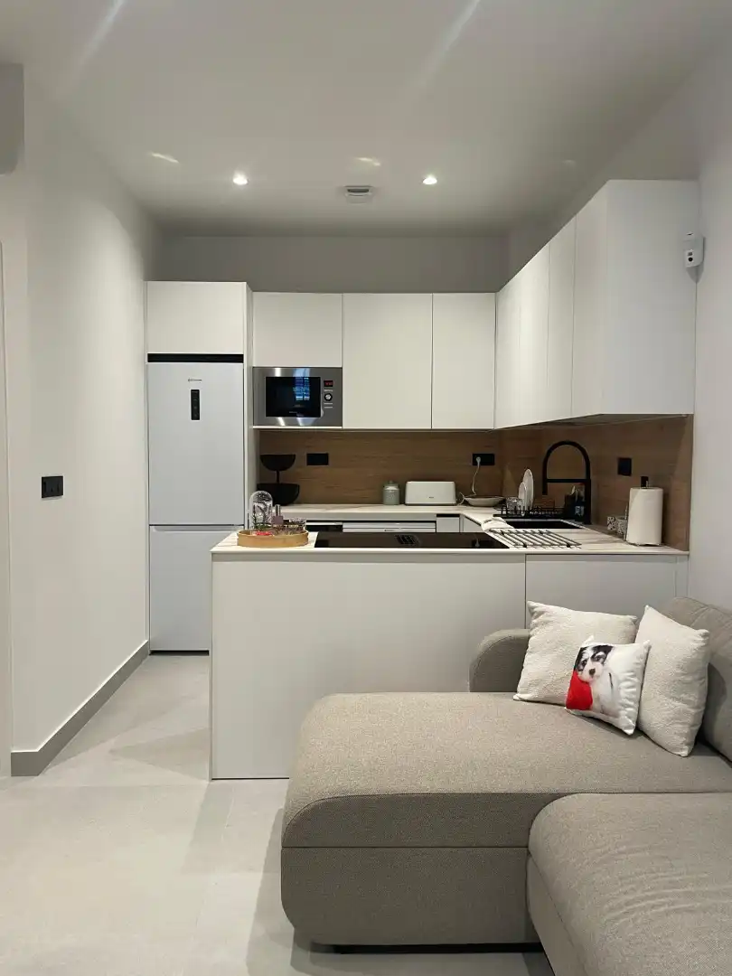 Loft avec ascenseur à louer à Calle Almuñécar