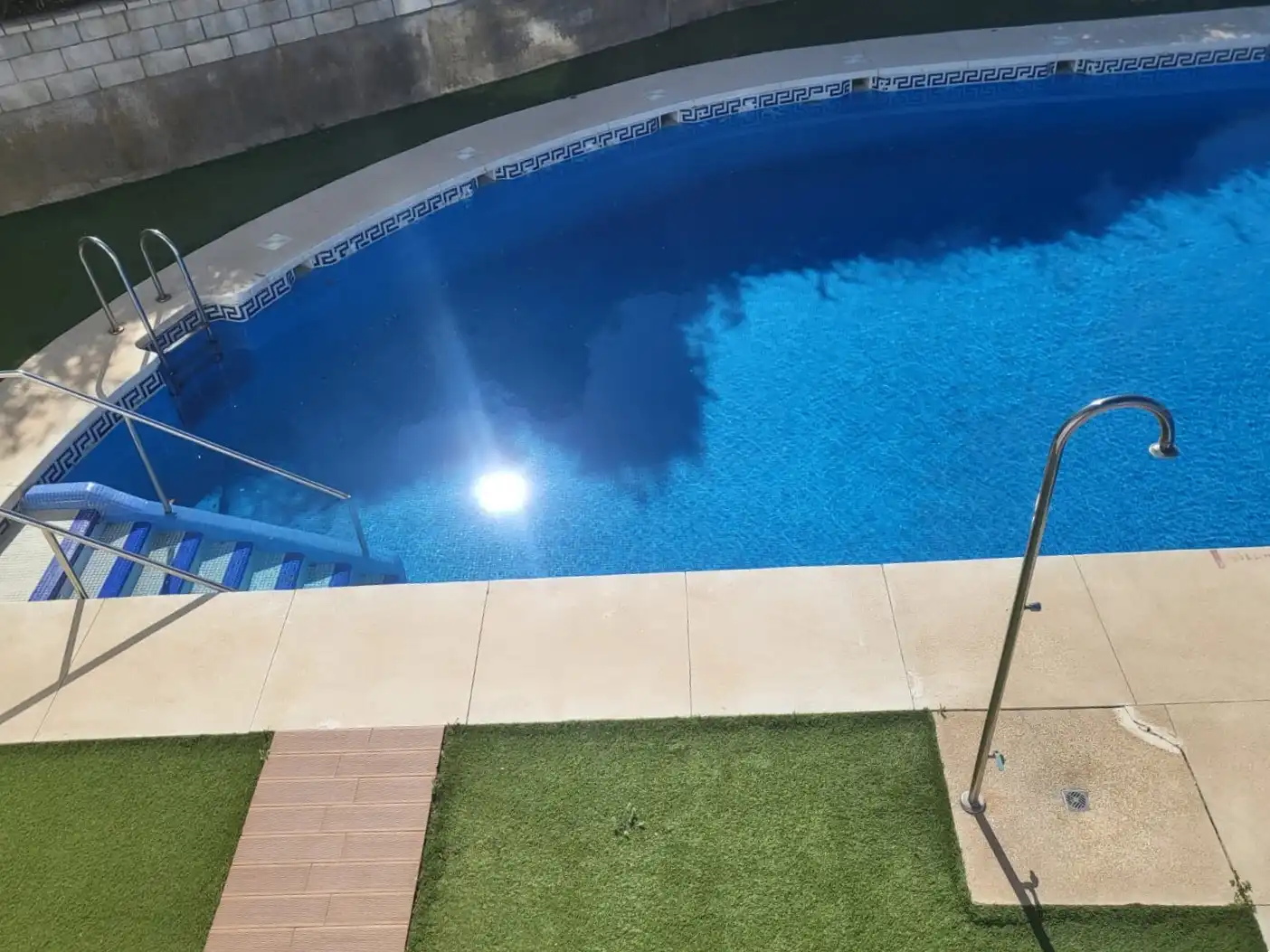 Piscina de Dúplex en venta en Rincón de la Victoria con Aire acondicionado, Terraza y Trastero