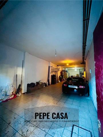 Local comercial en Venta en Calle Afán de Ribera en El Cerro