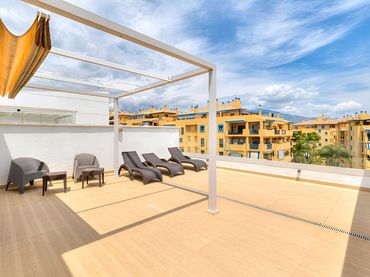 Penthouse mit Pool zum Verkauf in San Pedro de Alcántara