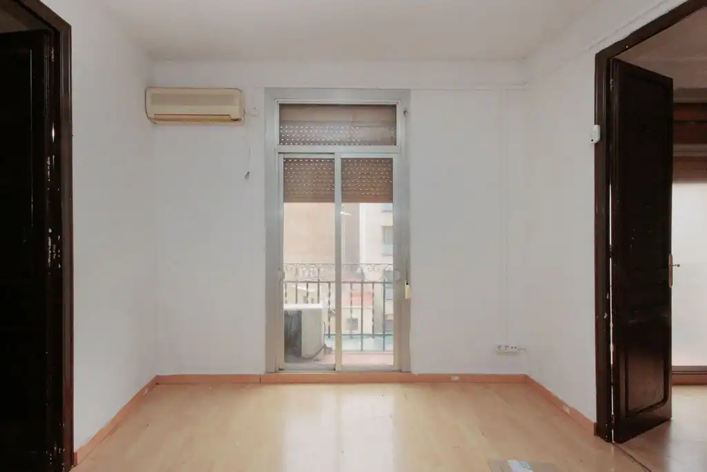 Piso en venta en C/ Independencia, El Clot