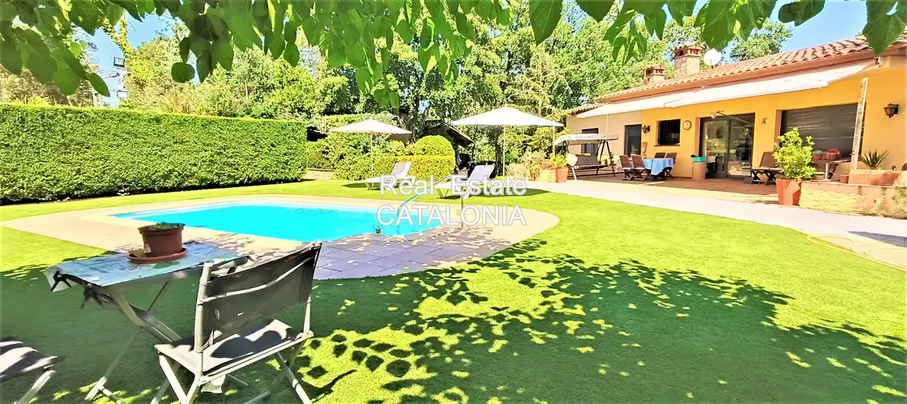 Jardí de Casa o xalet en venda en Caldes de Malavella amb Calefacció, Jardí privat i Terrassa