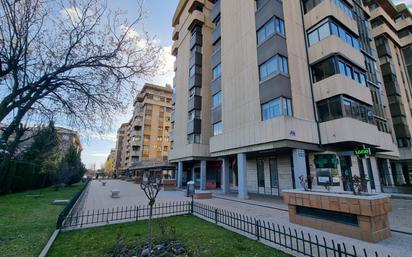 Exterior view of Flat for sale in Valladolid Capital  with Heating, Terrace and Storage room