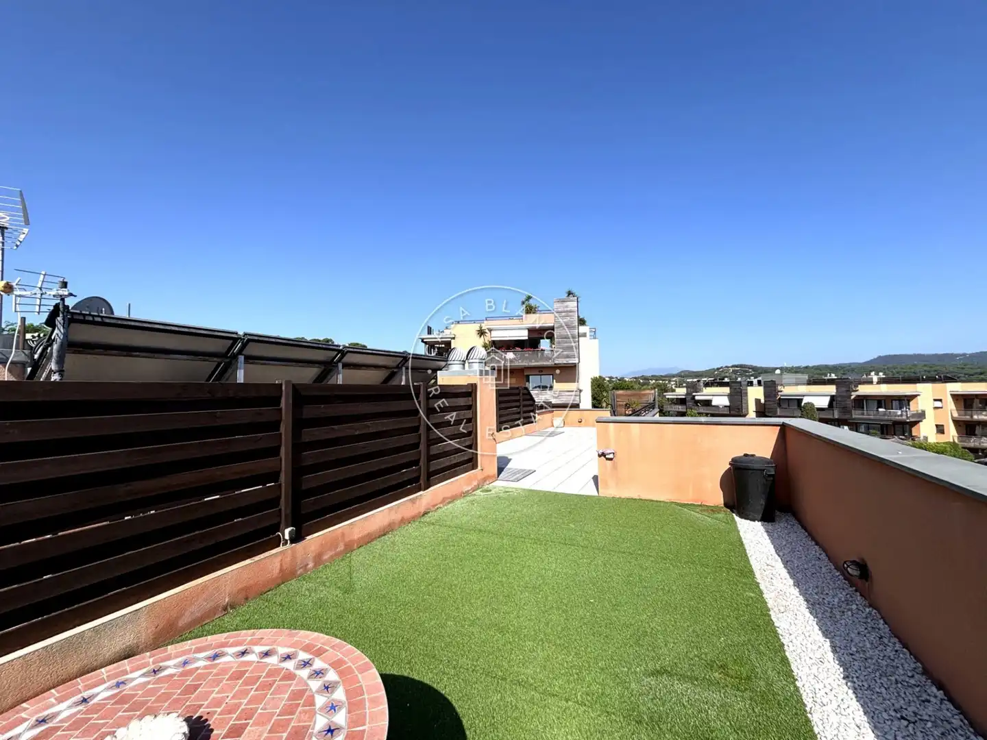 Terrasse von Dachboden zum Verkauf in Lloret de Mar mit Klimaanlage, Abstellraum und Gemeinschaftspool
