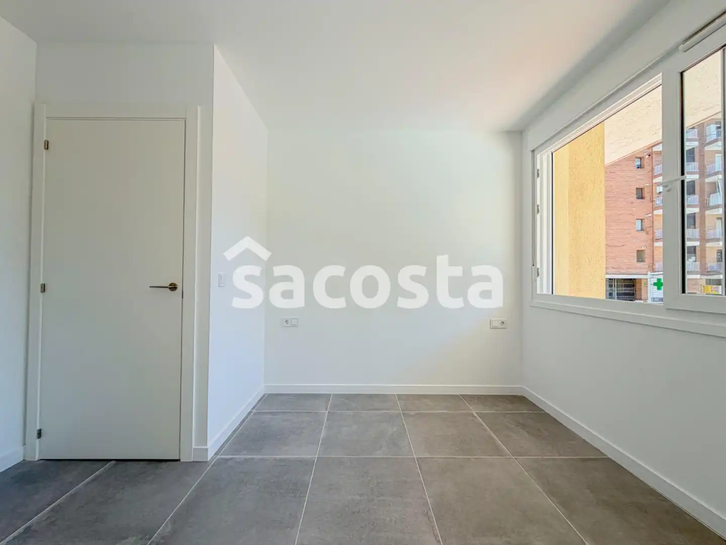 Habitación de Piso en venta en Blanes con Calefacción, Terraza y Balcón