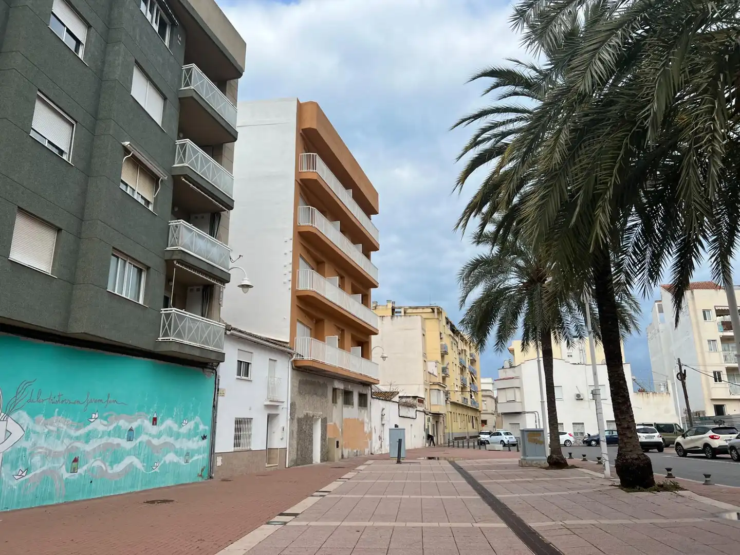 Vista exterior de Traster en venda en Gandia