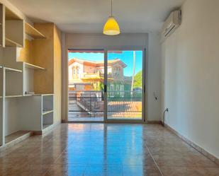 Exterior view of Attic for sale in Girona Capital  with Air Conditioner and Balcony