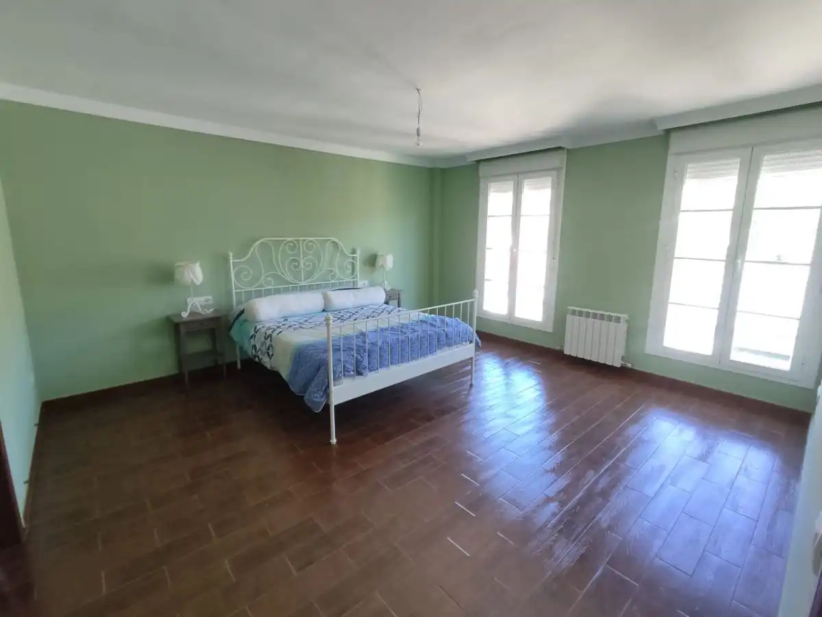 Dormitori de Casa o xalet en venda en Serradilla amb Aire condicionat