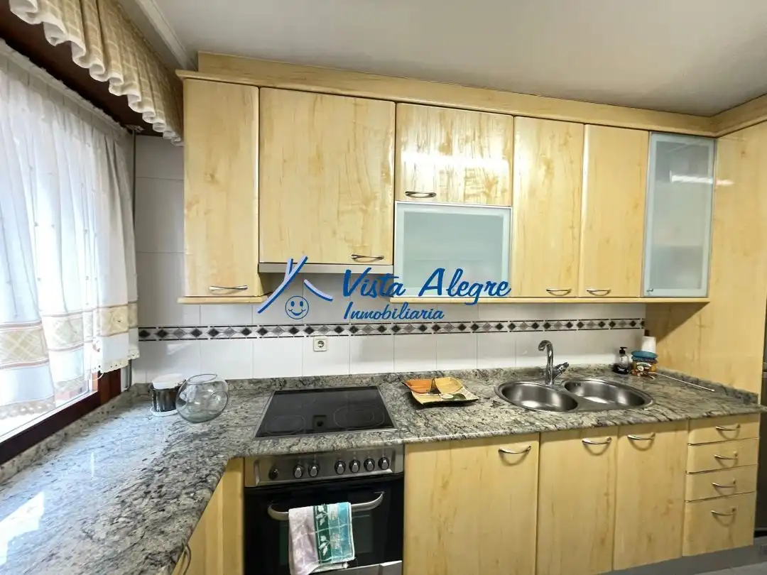 Cocina de Piso en venta en Haro con Calefacción, Terraza y Trastero