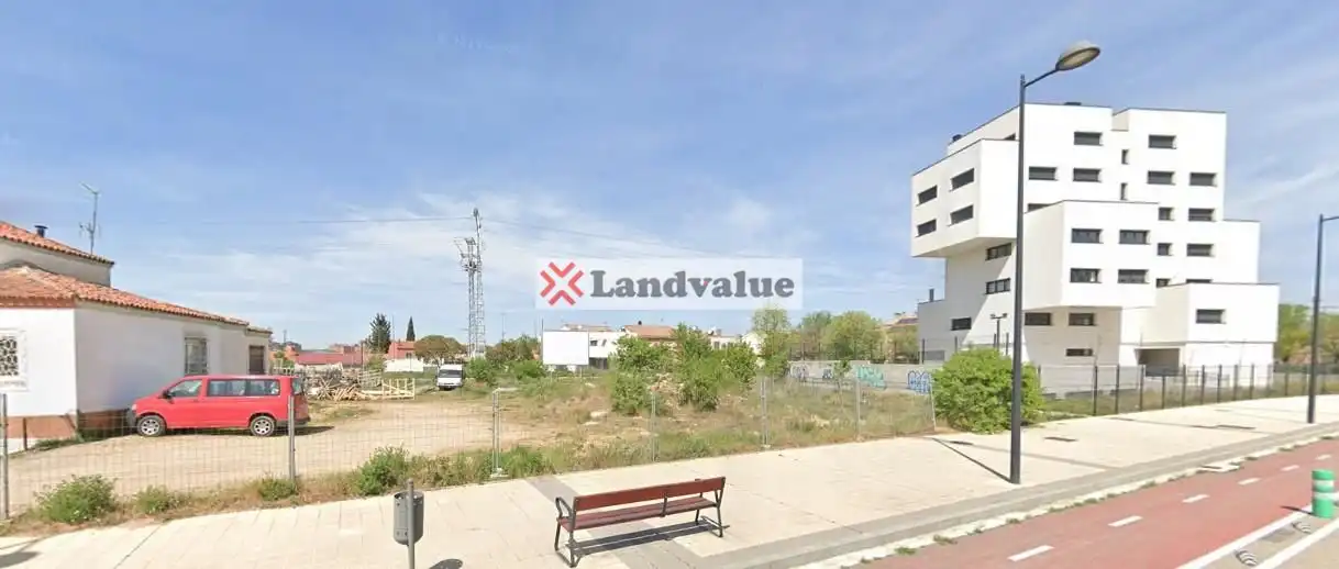 Terrenos y solares en venta en 34 'Arcas Reales'. Arca Real, 2