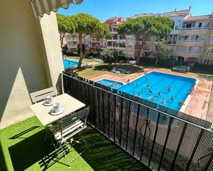 Swimming pool of Flat for sale in Empuriabrava  with Air Conditioner, Heating and Swimming Pool