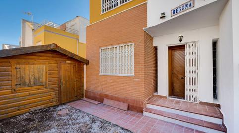 Foto 2 de Casa adosada en venda a Avenida de Londres, 42, Los Balcones y los Altos, Alicante