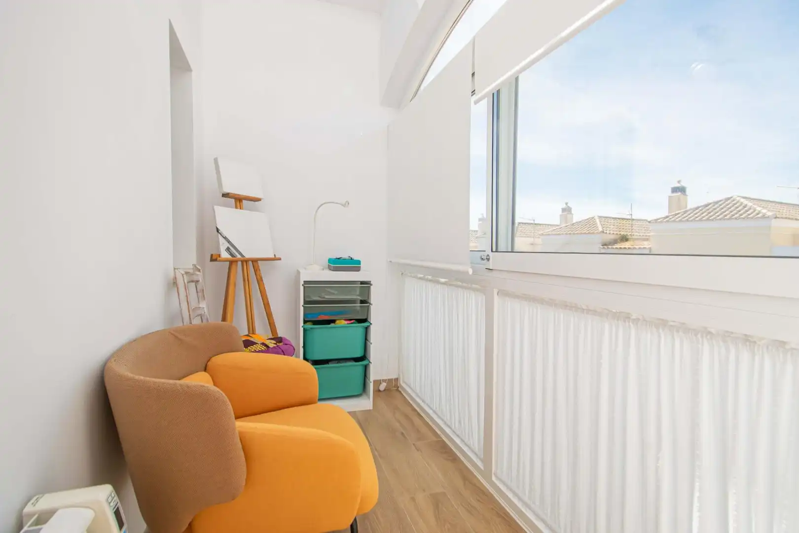 Terraza de Casa adosada en venta en Valencina de la Concepción con Aire acondicionado, Trastero y Piscina comunitaria