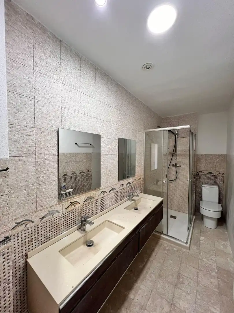 Badezimmer von Wohnung zur untervermieten in Murcia mit Klimaanlage, Heizung und Möbliert
