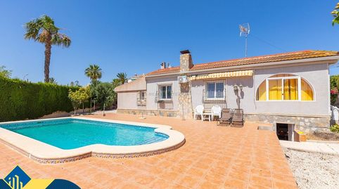 Villa con piscina privada, en la provincia de Alicante, en Rojales, en la localidad de Ciudad Quesada. 4 habitaciones | 112 m² | A, imatge 3