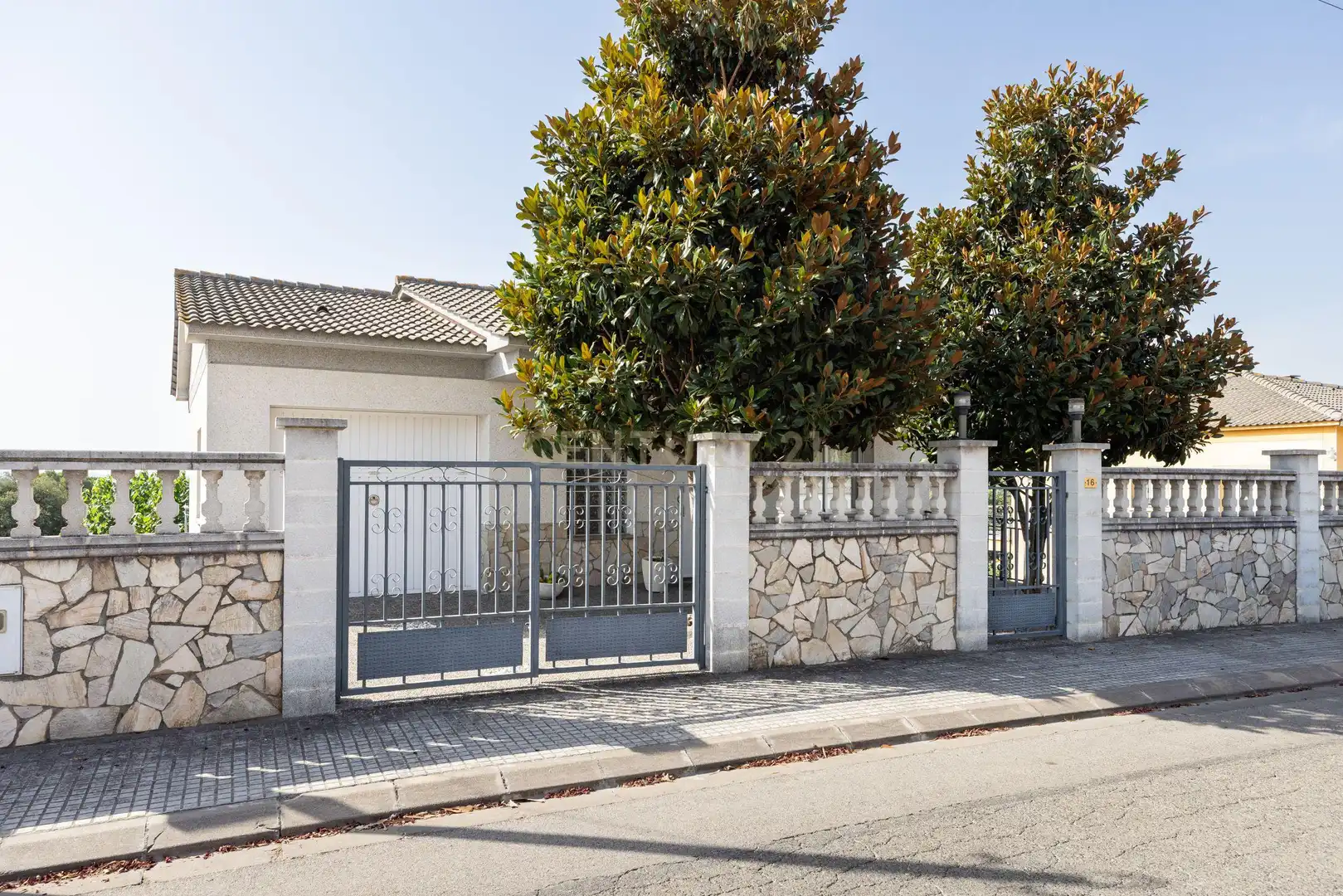 Vista exterior de Casa o chalet en venta en Fogars de la Selva con Jardín privado, Trastero y Piscina