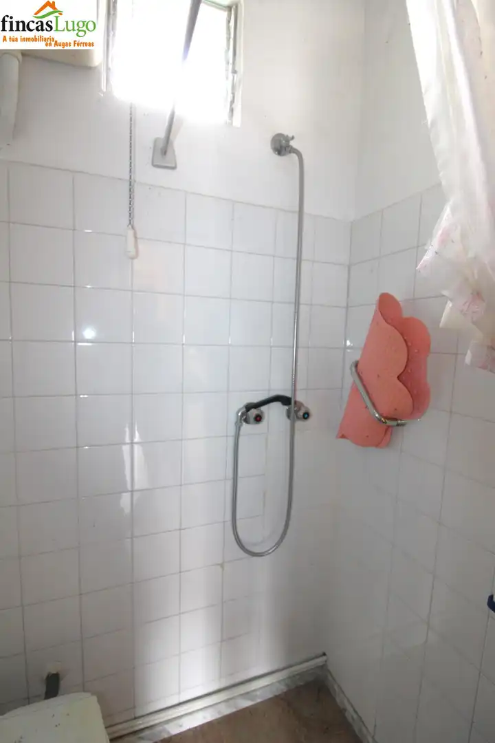 Baño de Casa o chalet en venta en Begonte con Calefacción, Jardín privado y Terraza