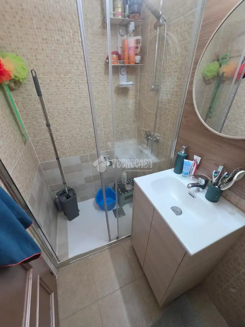 Badezimmer von Wohnung zum Verkauf in Fuenlabrada
