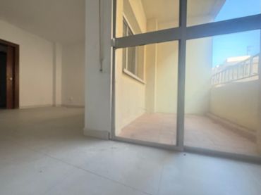 Piso con balcón en venta en Casco Antiguo