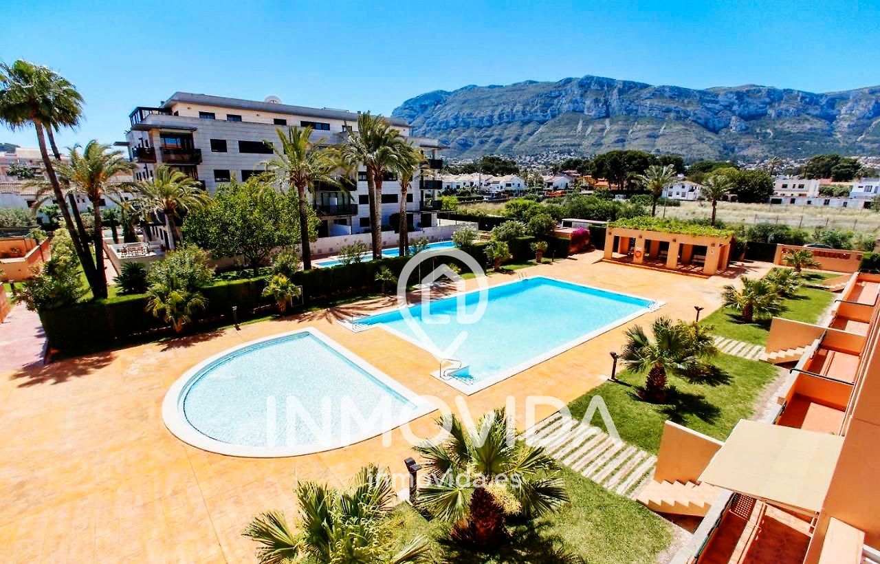 Vista exterior de Apartament en venda en Dénia amb Aire condicionat, Terrassa i Traster
