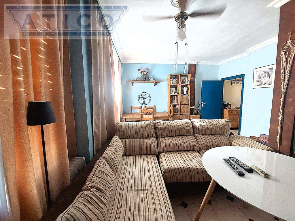 Flat for sale in Cruz Roja, Macarena