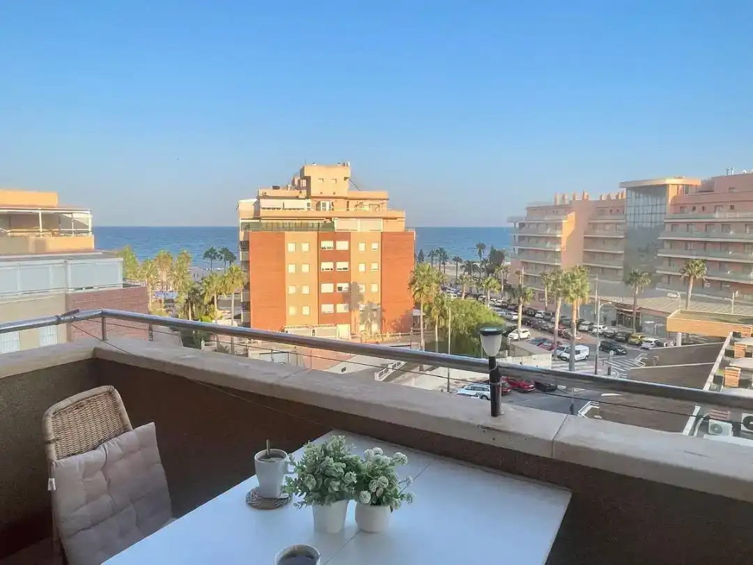 Außenansicht von Wohnung zur Miete in Roquetas de Mar mit Möbliert