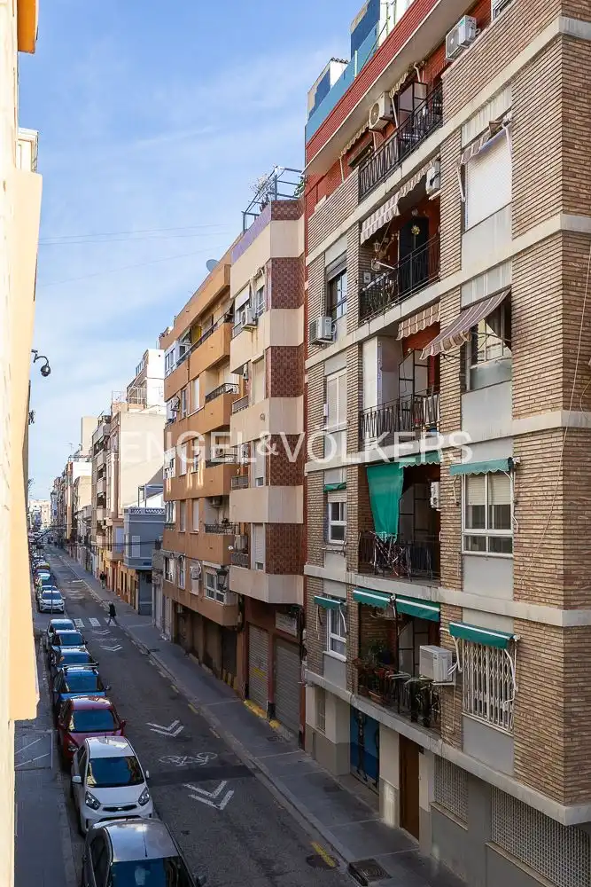 Vista exterior de Pis de lloguer en Valencia amb Aire condicionat, Calefacció i Parquet