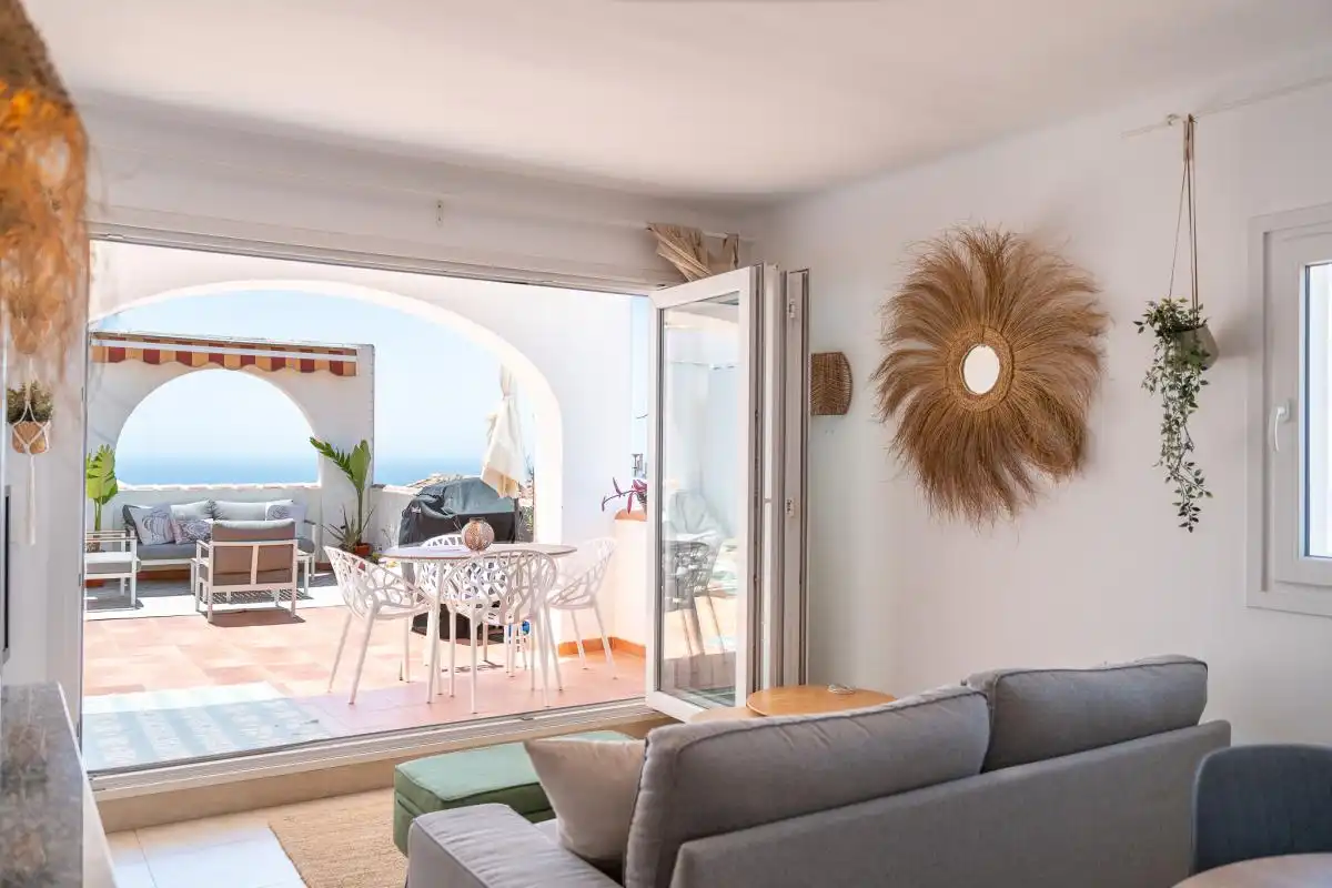 Sala de estar de Ático en venta en Nerja con Aire acondicionado, Calefacción y Terraza