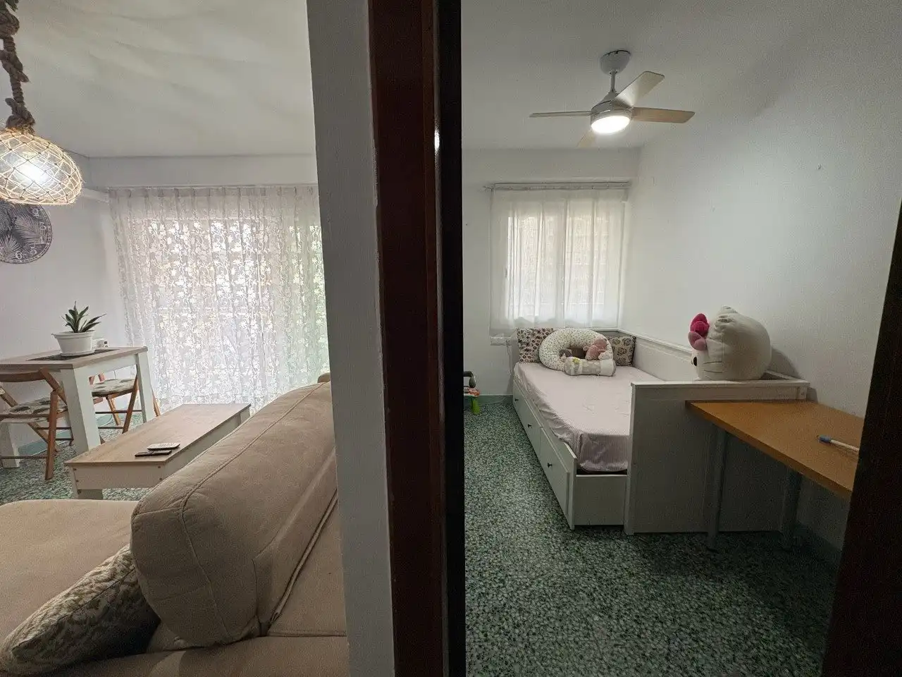 Schlafzimmer von Wohnung zum Verkauf in Cullera mit Klimaanlage, Privatgarten und Terrasse