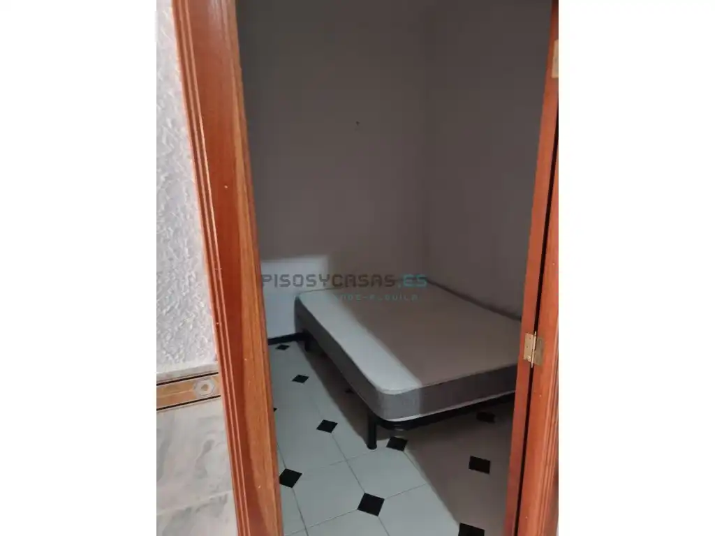 Habitación de Planta baja en venta en Macastre
