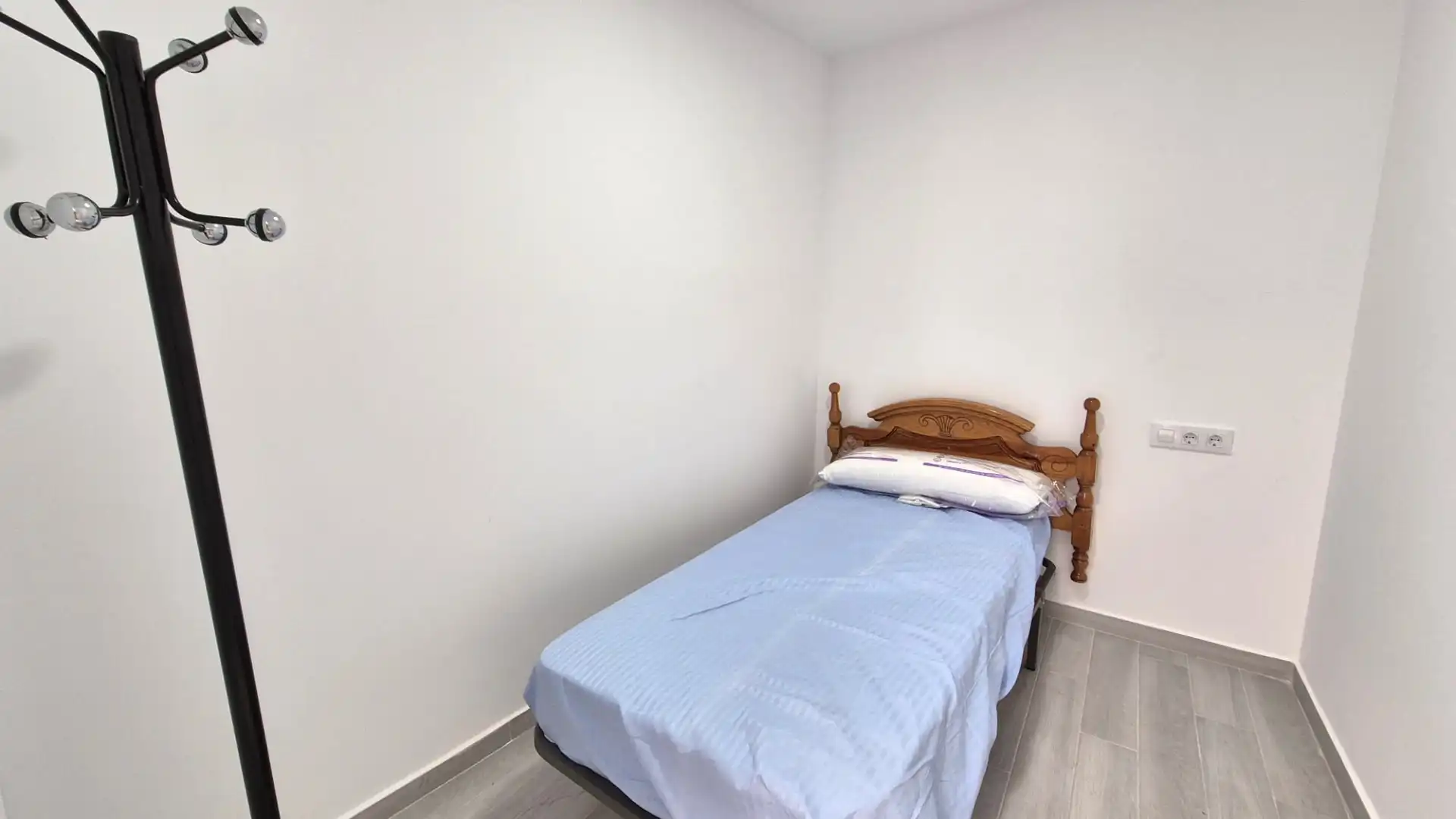 Dormitori de Pis de lloguer en Badajoz amb Aire condicionat, Calefacció i Terrassa