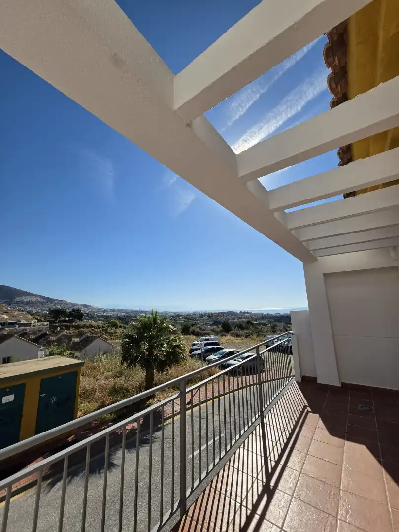 Terrassa de Casa adosada en venda en Benalmádena amb Aire condicionat, Jardí privat i Terrassa
