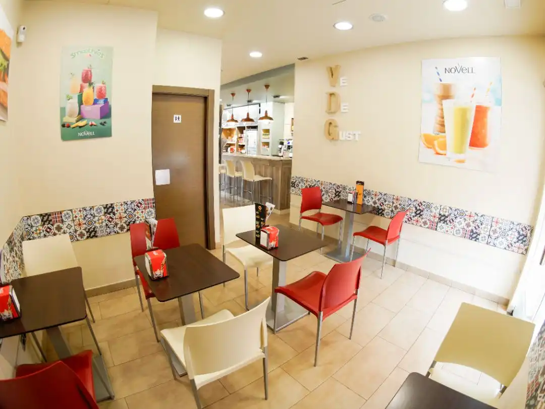Commercial properties for transfer in Valls  with Air Conditioner, Heating and Furnished