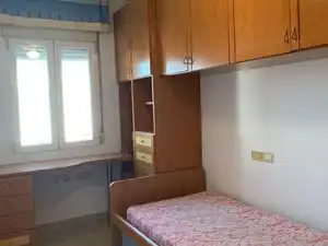 Schlafzimmer von Wohnung zur Miete in Jaén mit Klimaanlage, Möbliert und Ofen