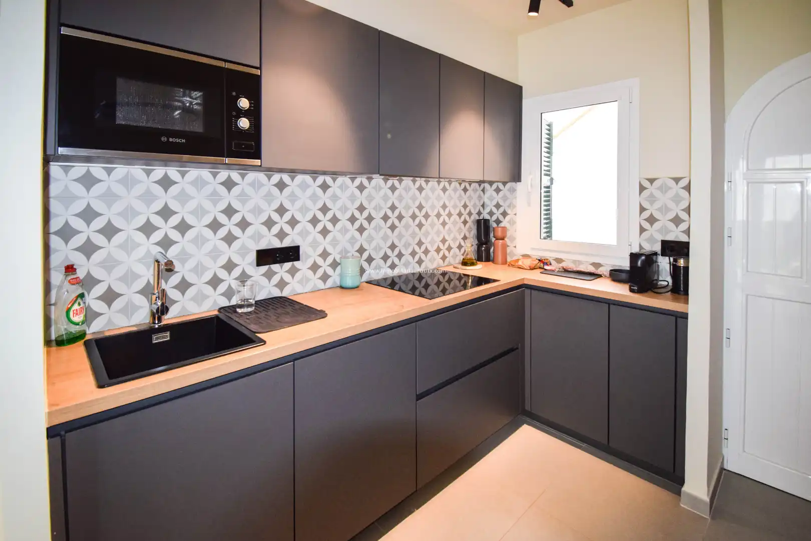 Apartamento con piscina en venta en Cala en Blanes, imagen 7