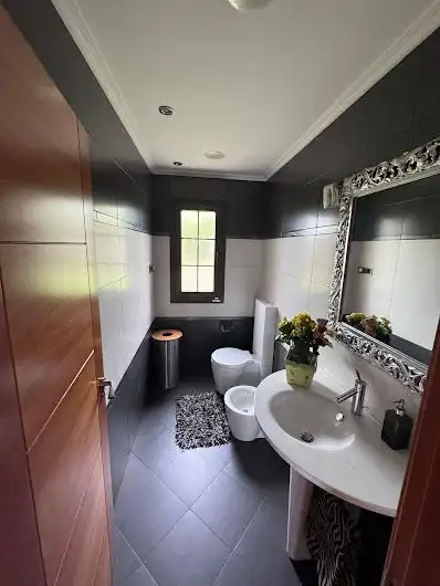 Baño de Casa o chalet en venta en Gijón  con Calefacción, Terraza y Trastero