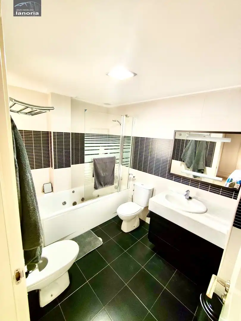 Baño de Casa adosada en venta en Albacete con Aire acondicionado, Calefacción y Terraza
