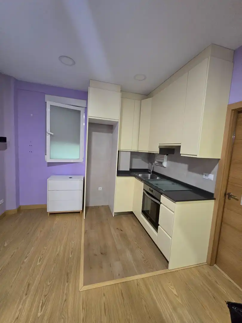 Cocina de Apartamento en venta en Madrid con Calefacción y Amueblado